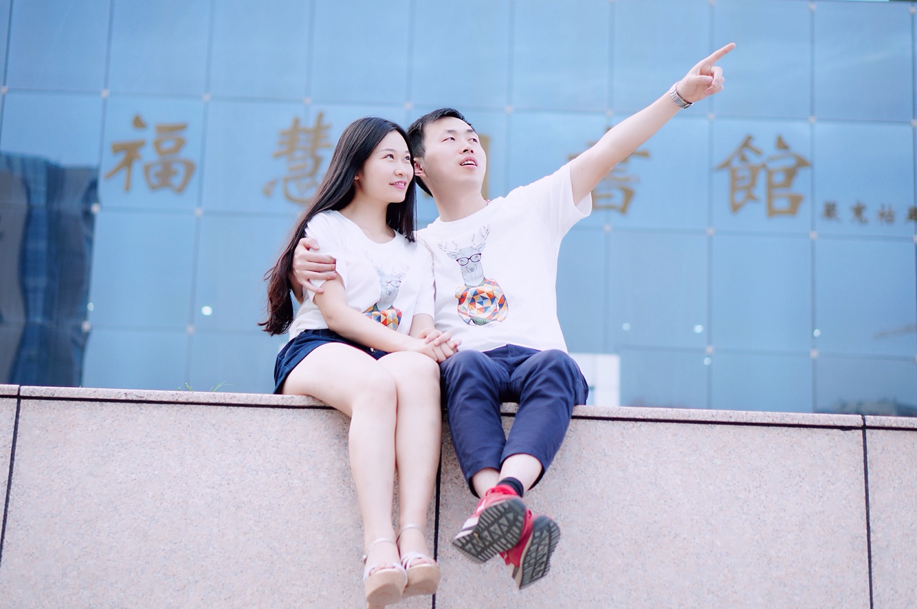 从校服到婚纱，感谢你一直陪在我身边