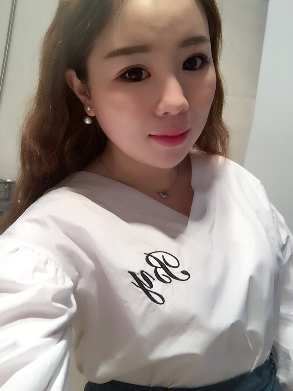 还有两个月结婚了。减肥迫不及待。已经瘦了十五斤了
