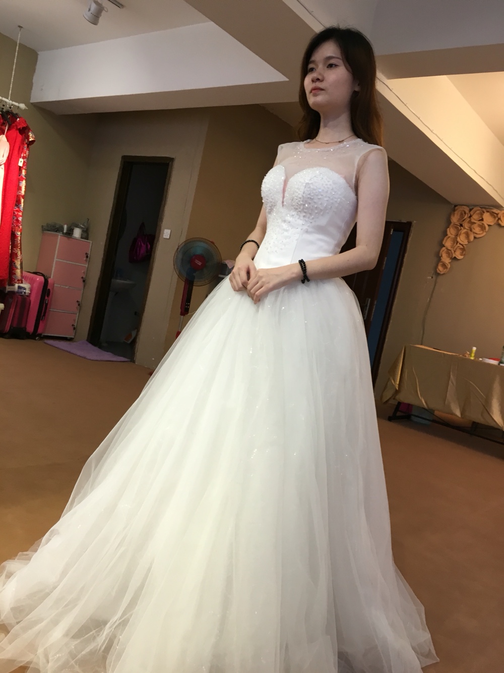 偶遇心怡婚纱