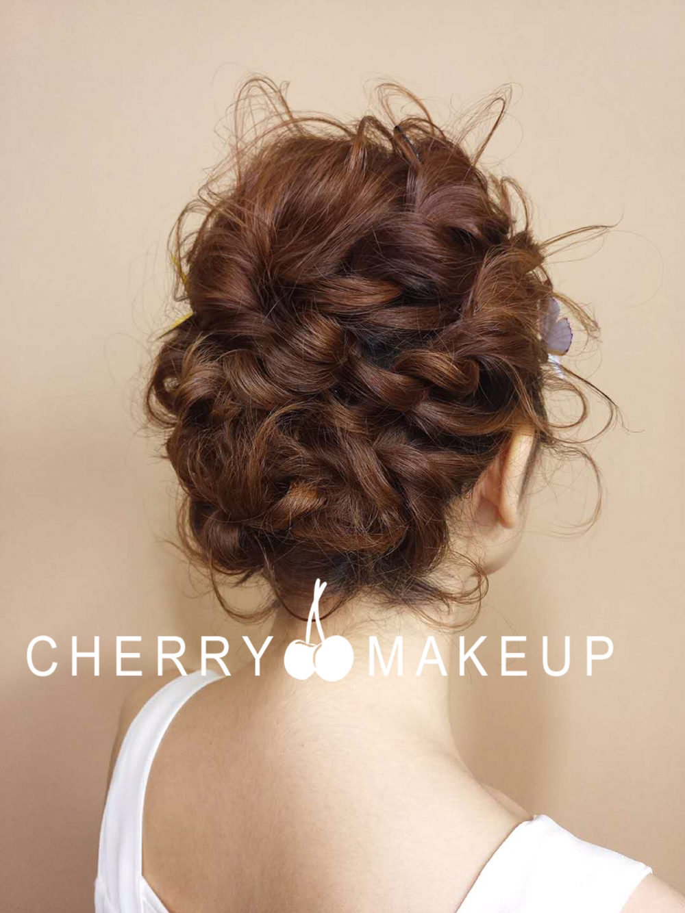 CHERRY  MAKEUP