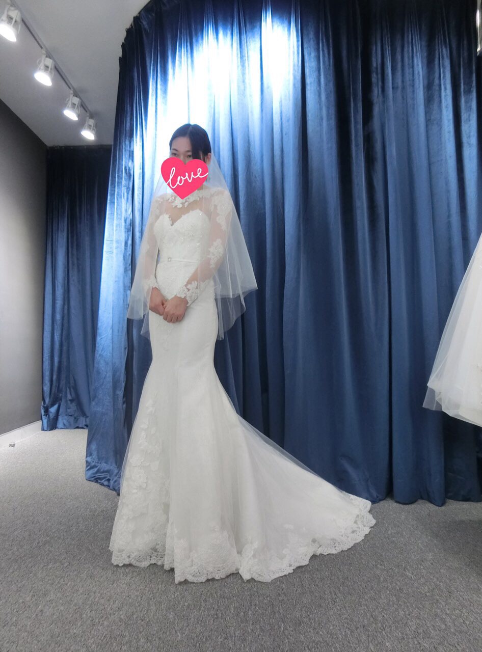和闺蜜一起试婚纱