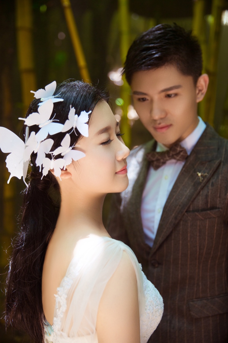闺蜜的婚纱照，发给大家参考参考[两眼放光]
