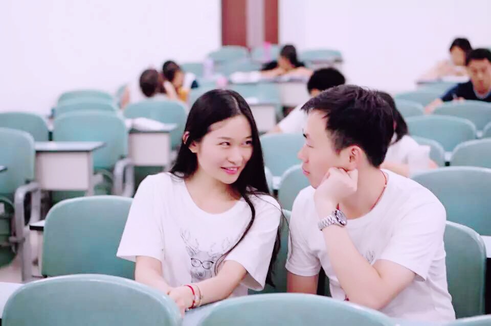 从校服到婚纱，感谢你一直陪在我身边