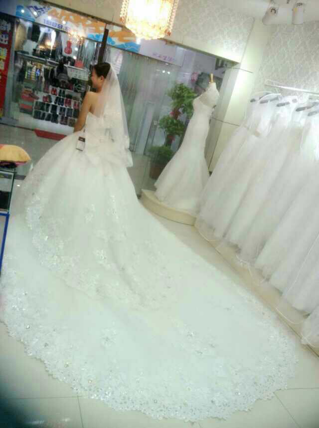 Lillian 高端新娘彩妆会馆