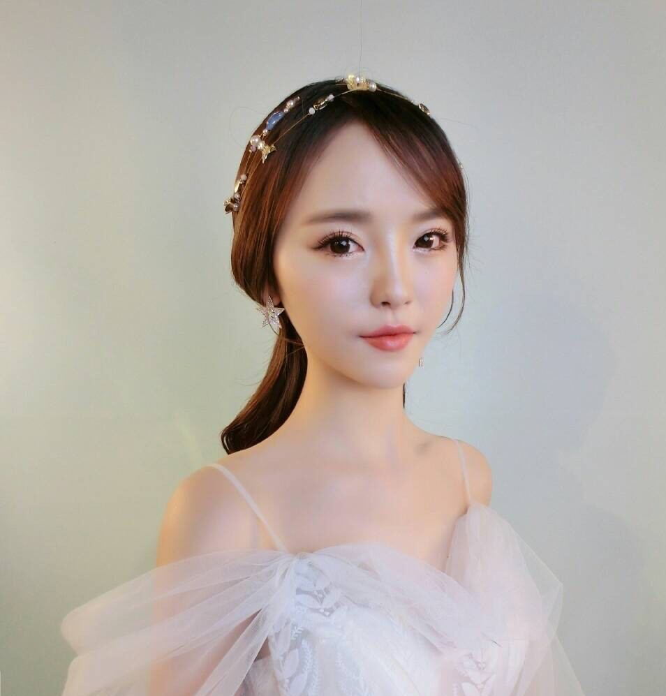 V1婚纱礼服馆
