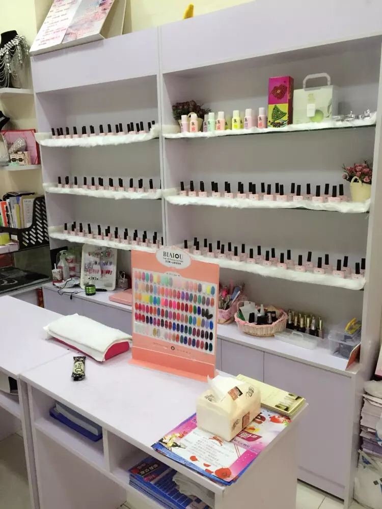 大眼美妆工作室