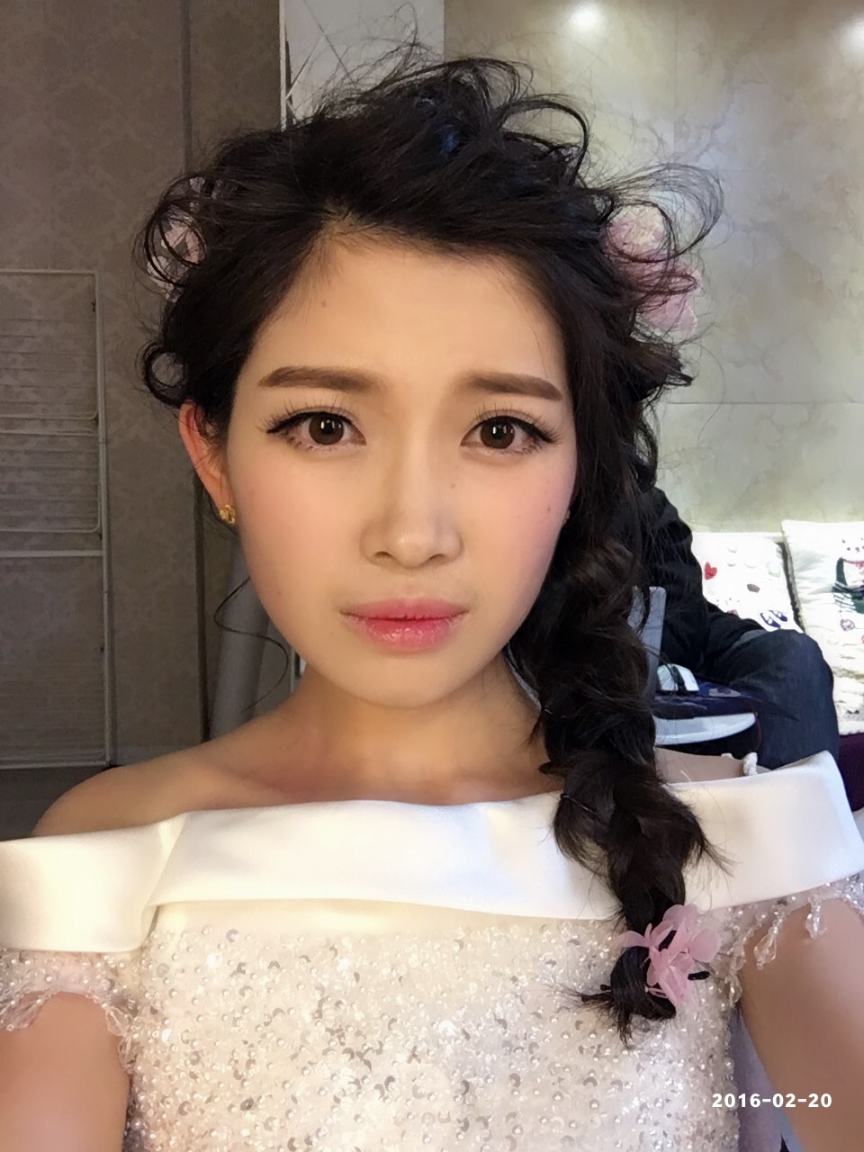试妆图图 给点意见 不知道哪个适合