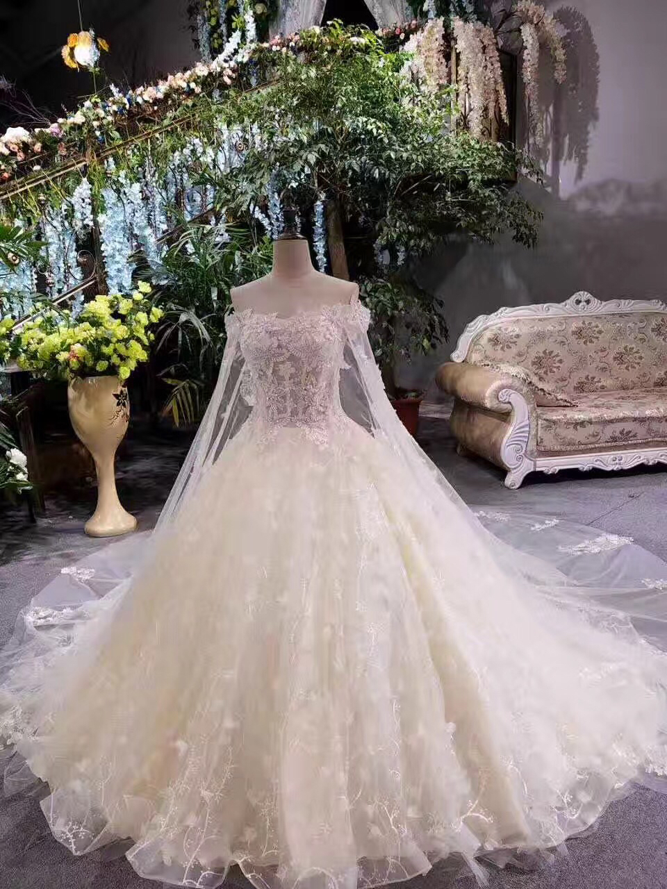 薇妆婚纱工作室