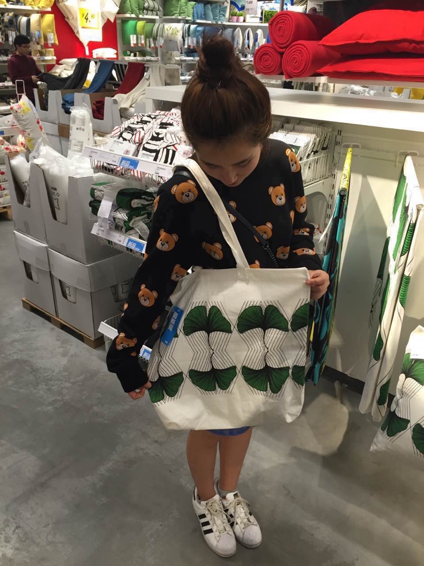 千里姻缘一线牵，我们的狗狗是红娘