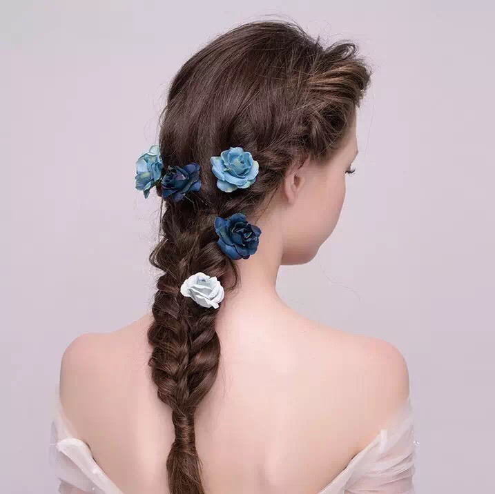 Eyna婚纱彩妆馆