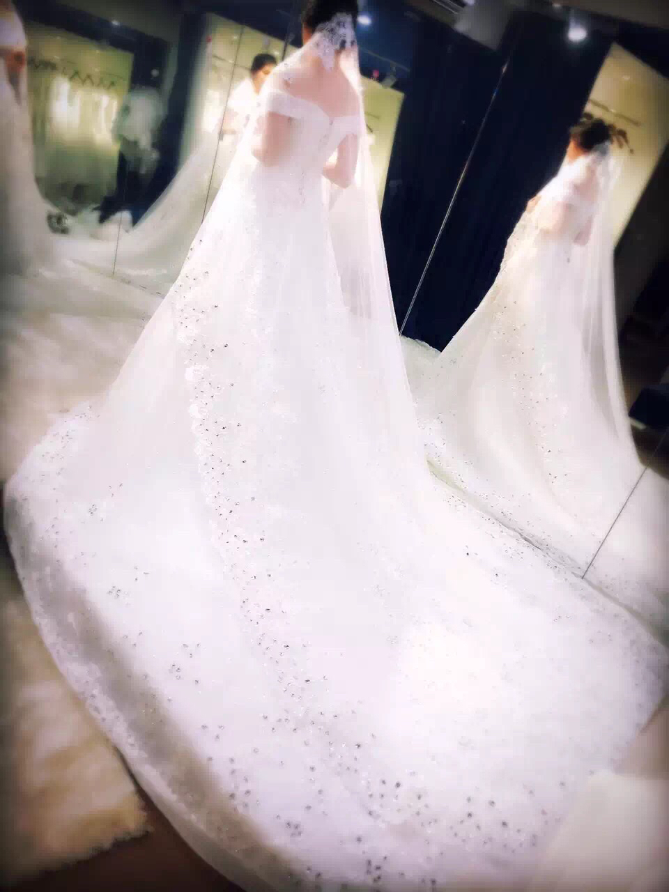 Y-Life原爱婚纱私享馆