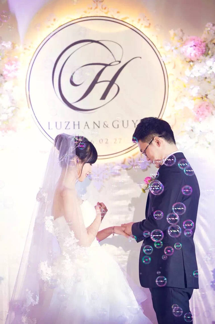 伊特诺婚纱礼服高级定制