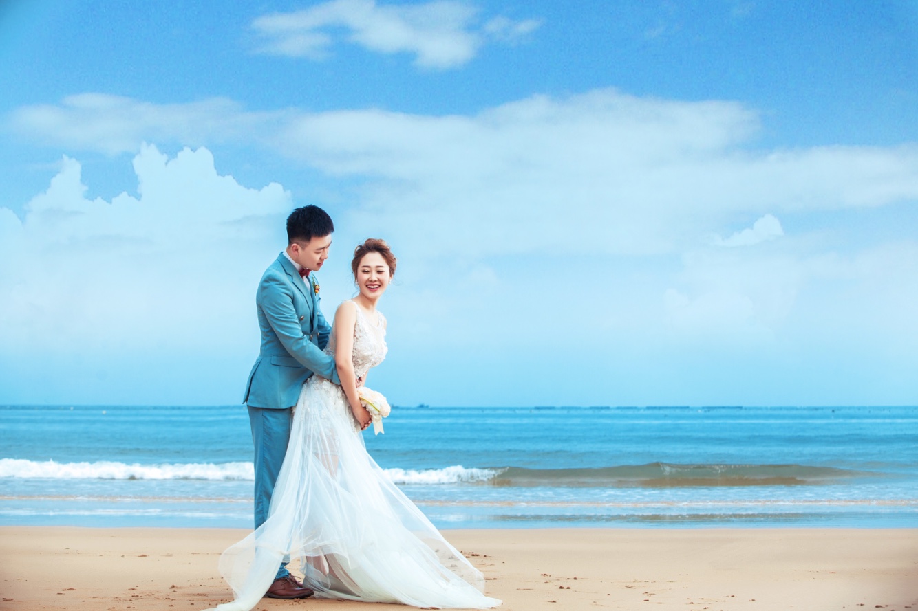 关于拍海边我的婚纱照发一些未精修的婚纱照
