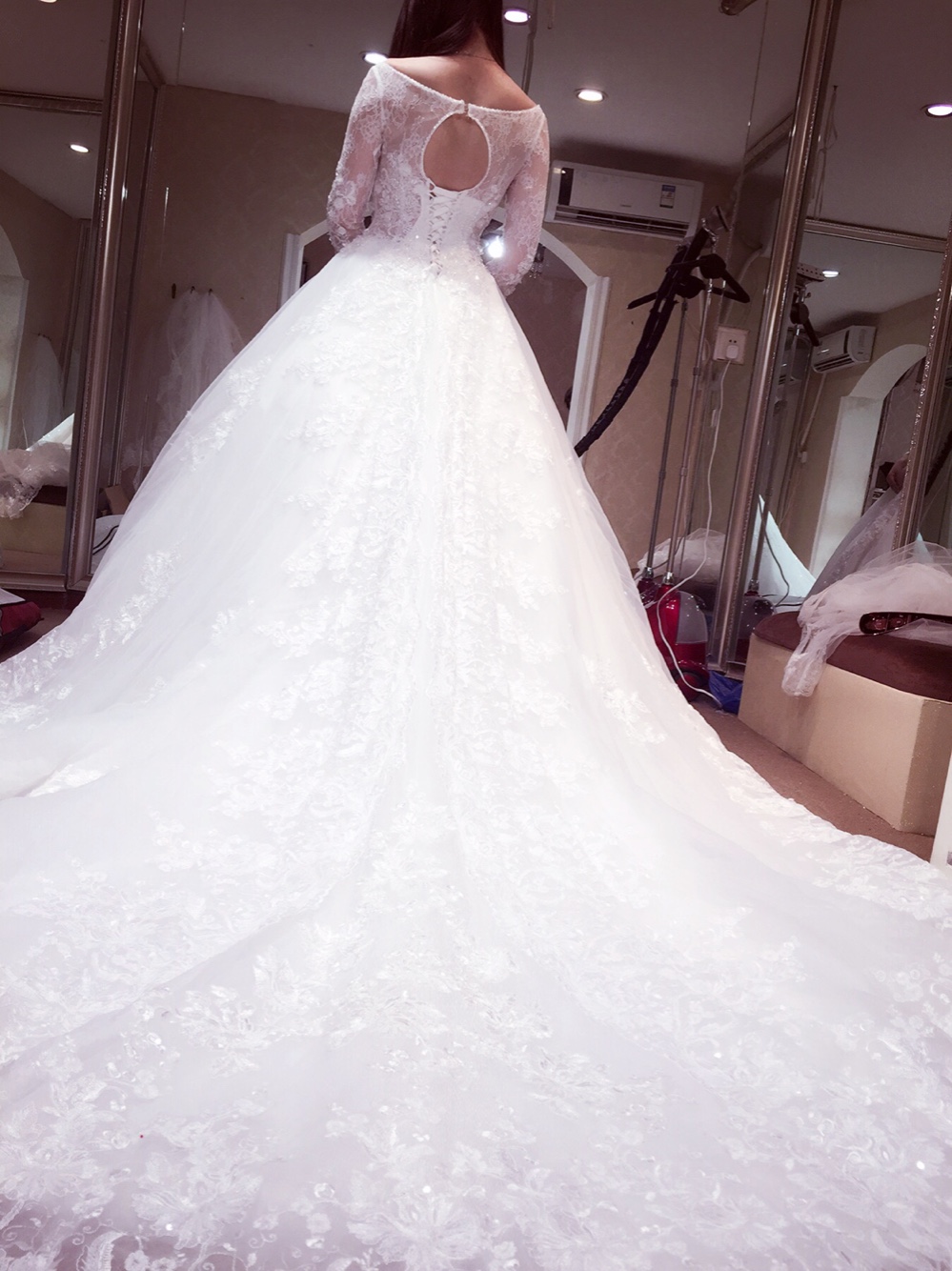 婚纱礼服已准备好