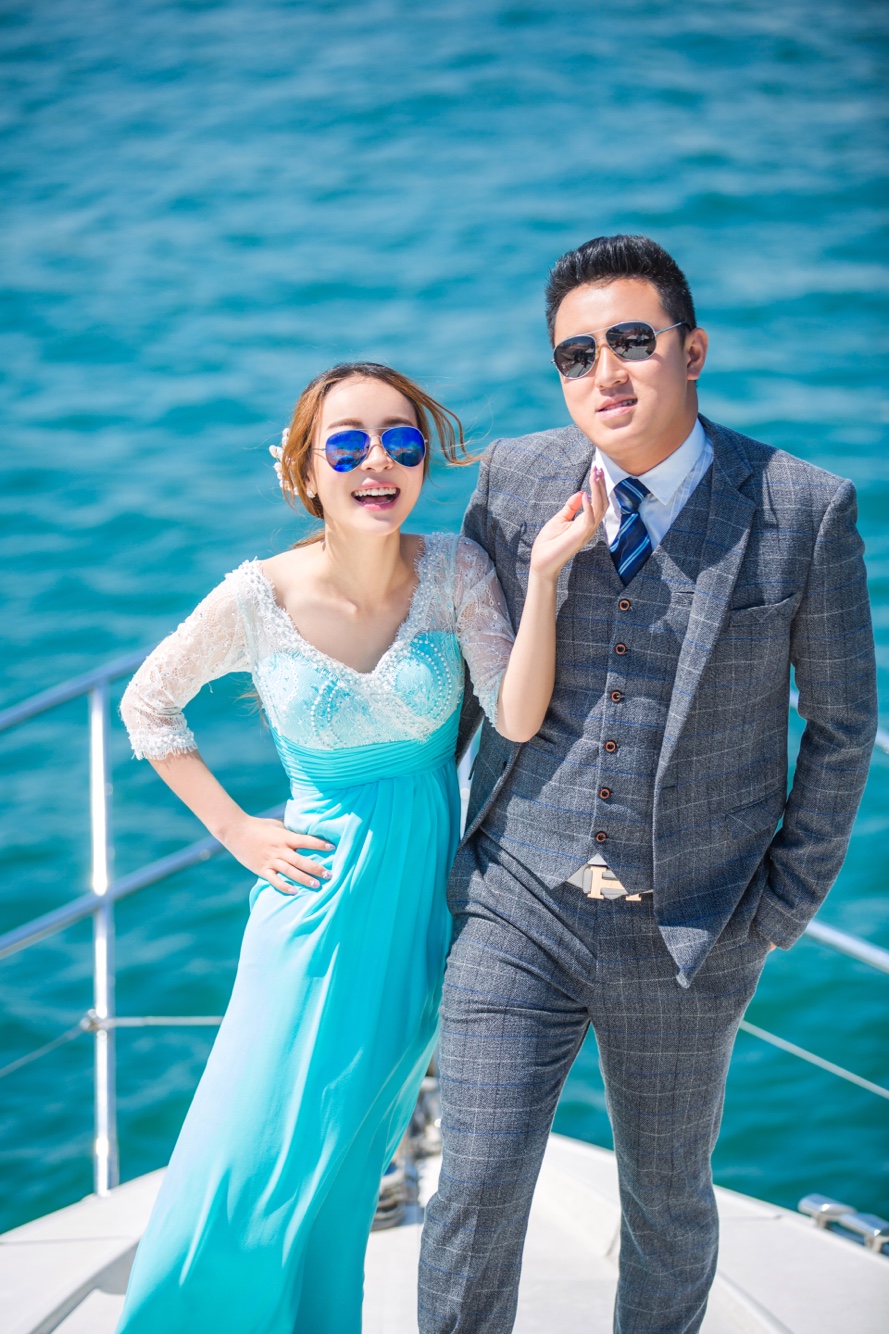 婚纱照出炉喽。