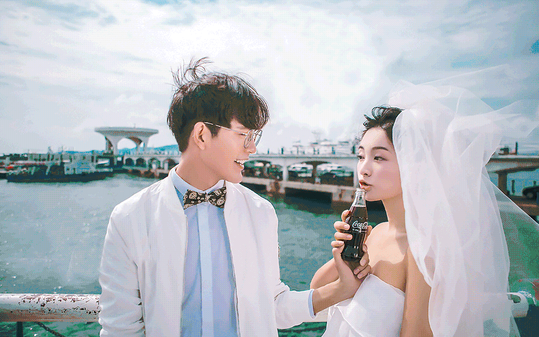 【水晶之恋】音乐相册+定制婚纱+蜜月酒店2晚