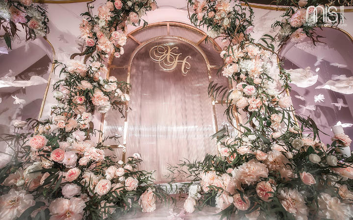 春日婚礼|粉色少女梦幻城堡婚礼科尔马的诗