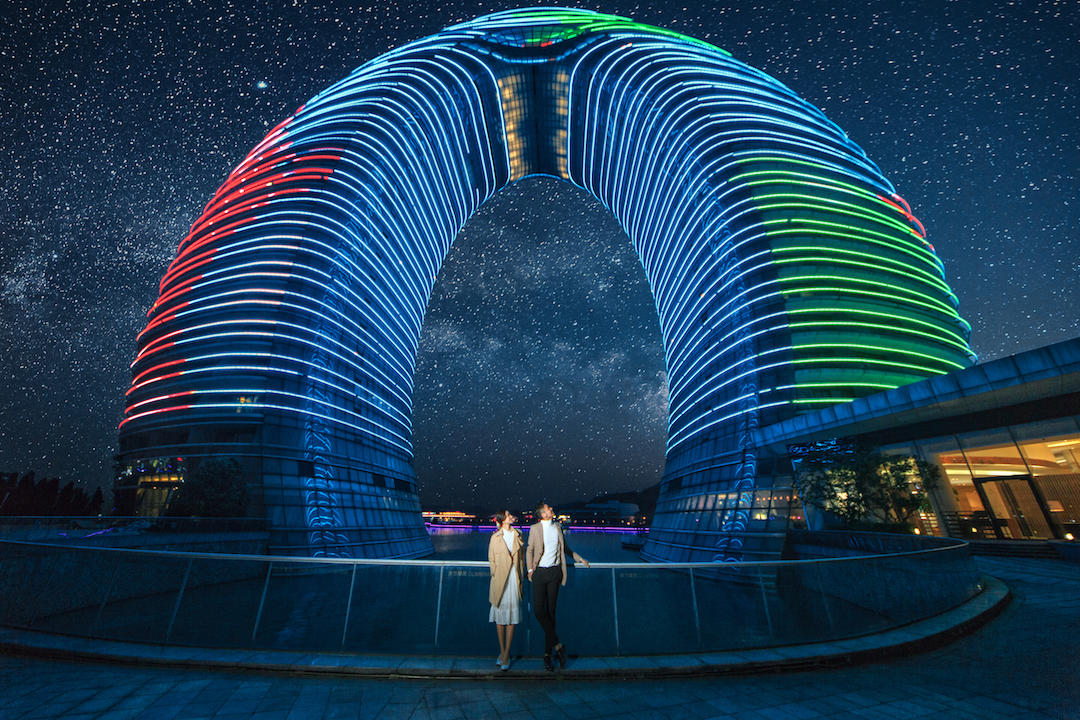 蜜月小镇－－两天一夜五星级宾馆包吃住行