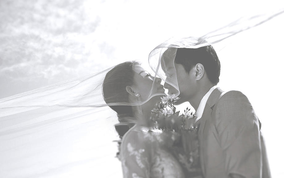 【蘭視覺婚紗攝影】110精修+300底片+送婚紗