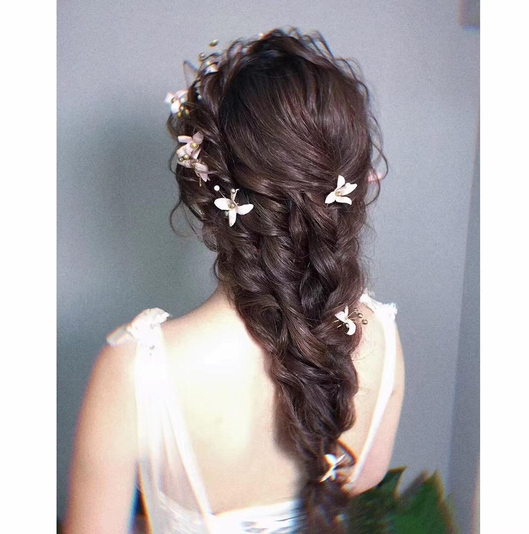 维诺高级化妆师全程跟妆 送伴娘妆+免租伴娘服6件