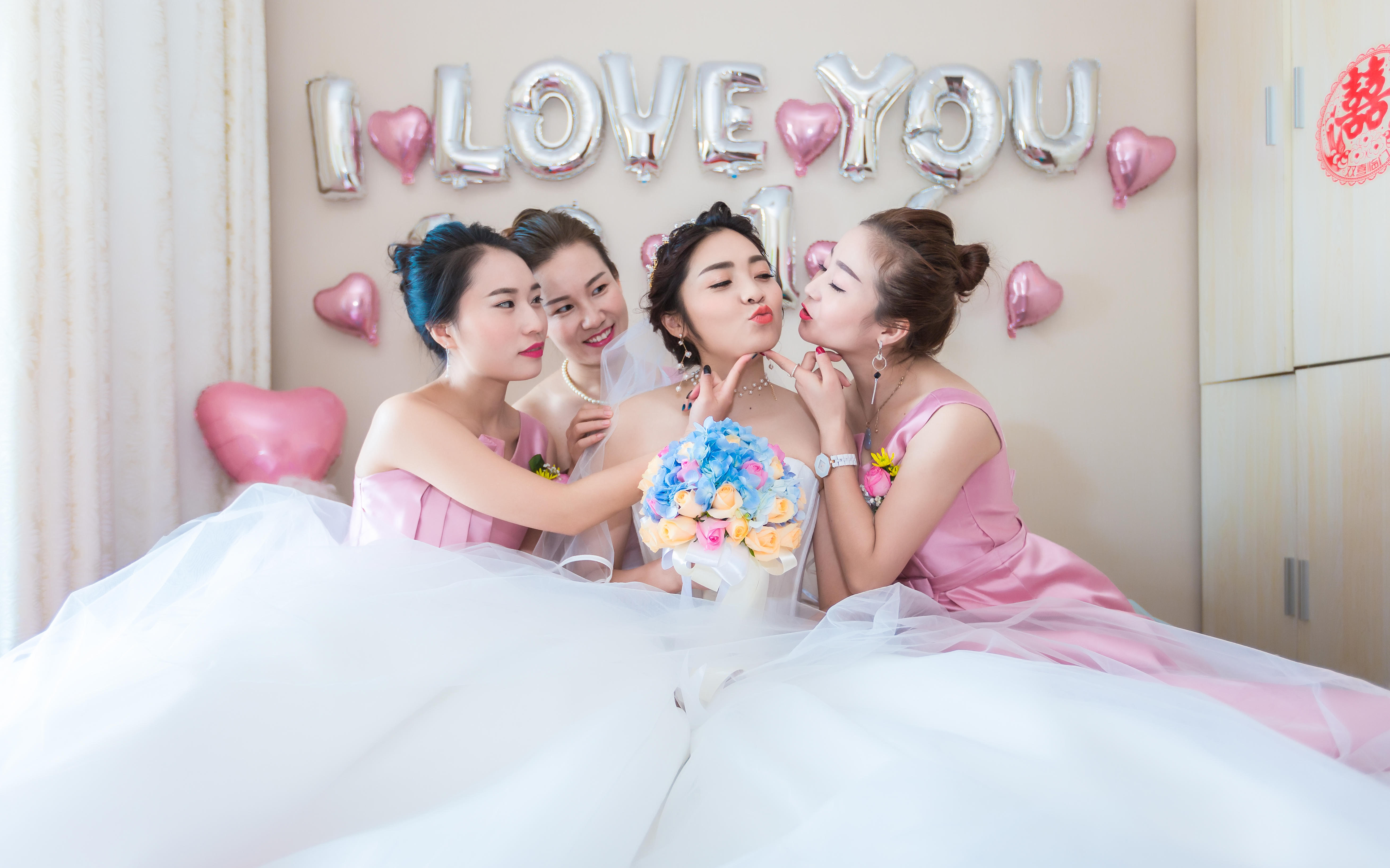 超值婚礼拍照，全天跟拍+后期制作，特价1280