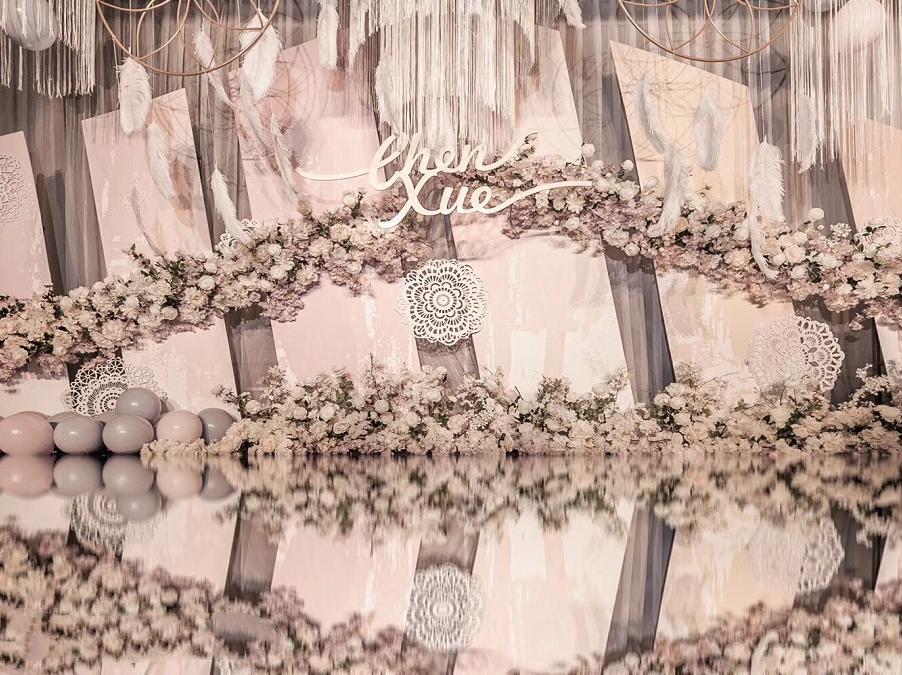 香槟粉奢华羽毛主题婚礼含老板亲自司仪化妆摄像摄影