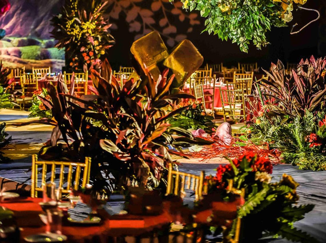 《大漠长河》-白金一号婚礼梦工厂策划