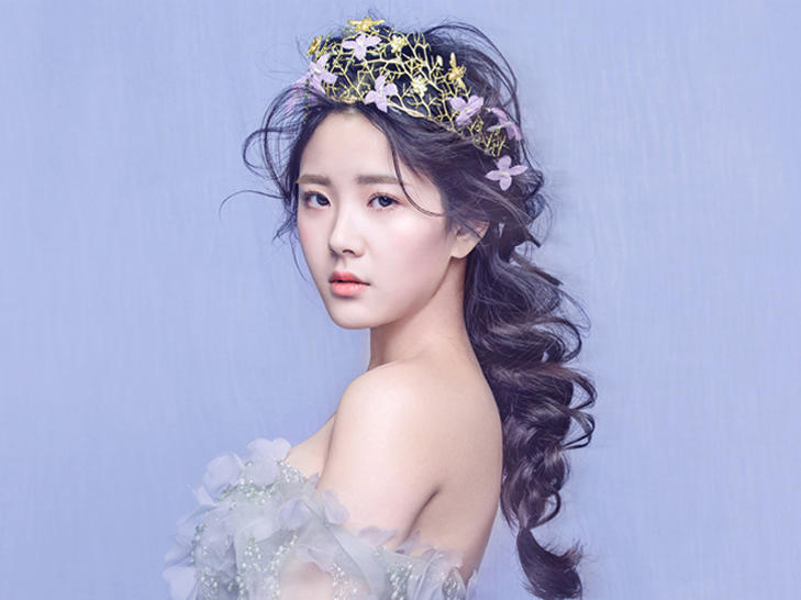 韩式灵动婚礼造型半天跟妆