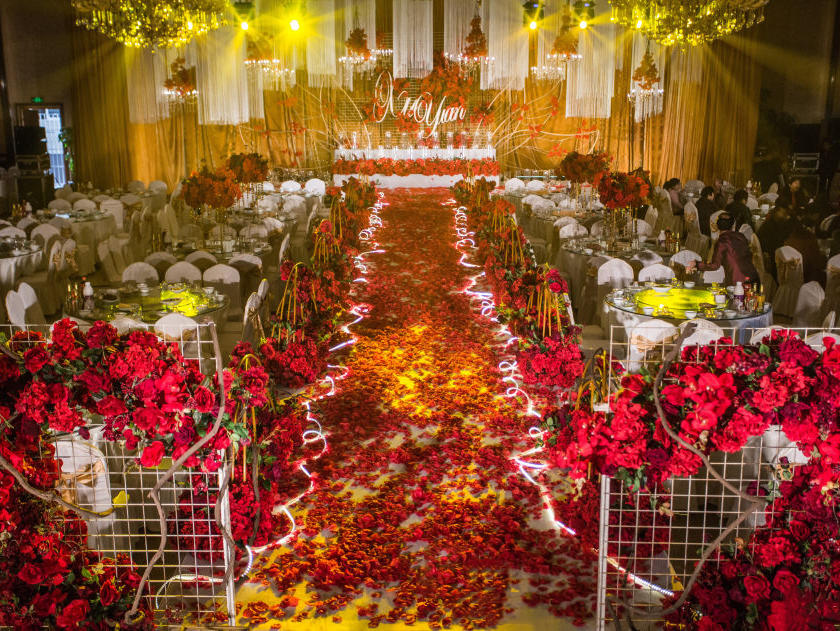 《以爱之名》轻奢红色唯美系婚礼