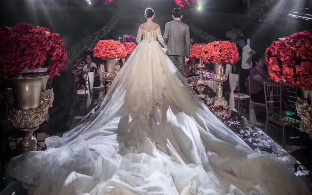 鹤壁雅氏嫁衣凯瑟琳王后奢华婚纱