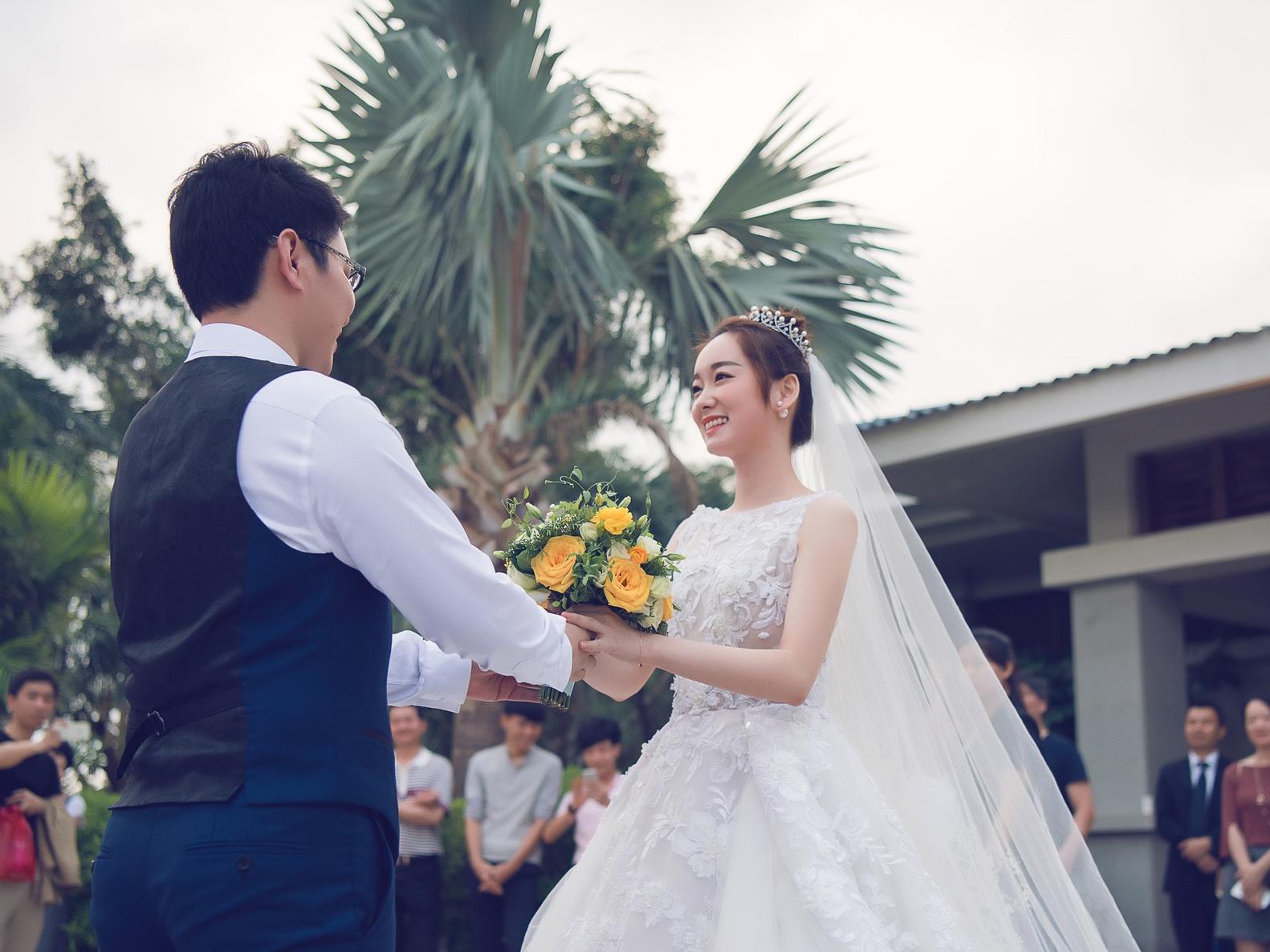 跟拍套餐-糖果婚纱-豪华婚礼跟拍（1580元）