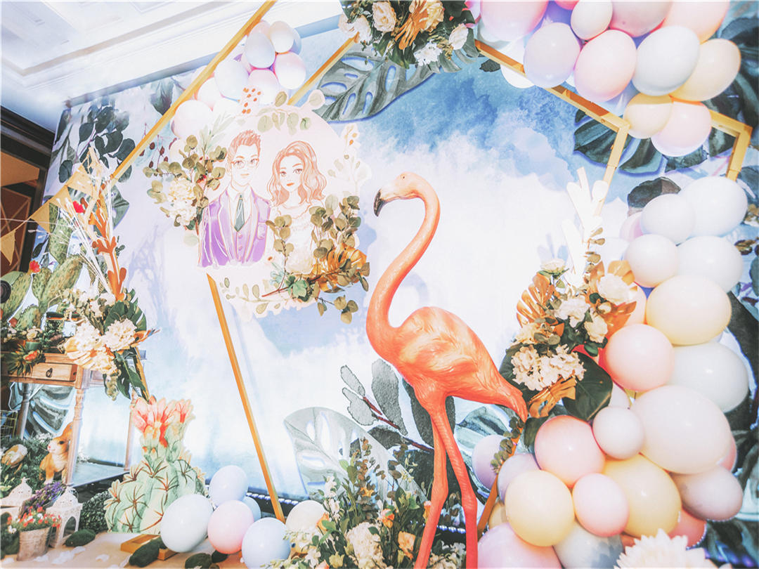 白金色搭配ins风婚礼现场