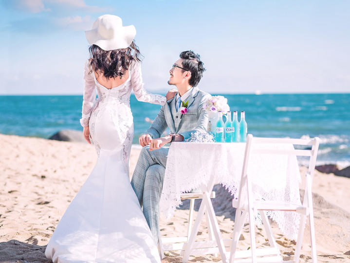 三亚婚纱礼服_三亚婚纱摄影