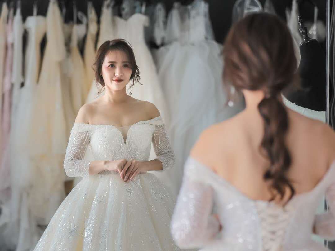 闪闪发光的爱情——网红新款长拖尾