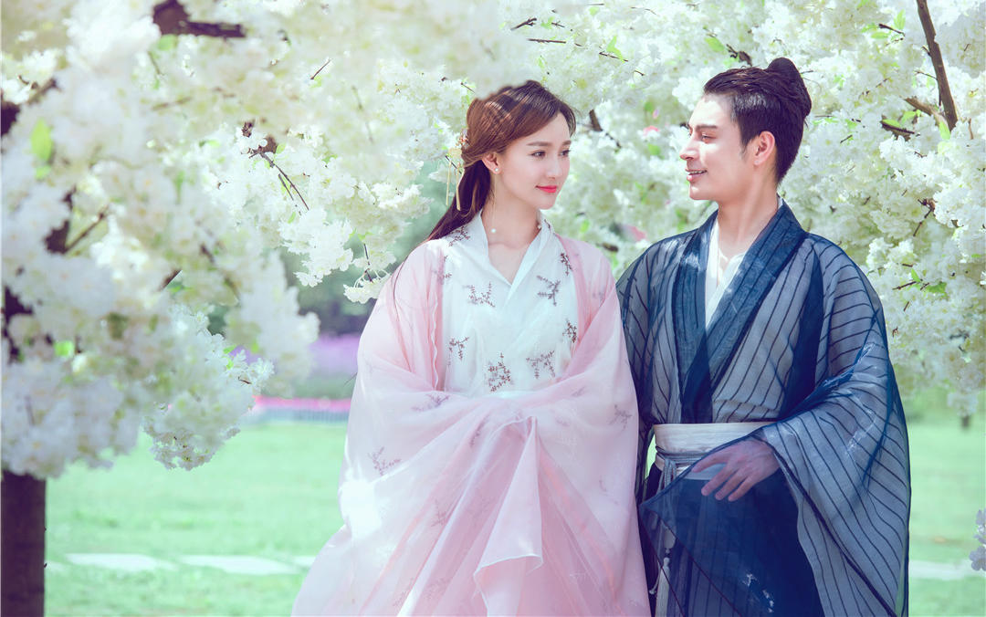 多风格可选！定制拍摄婚纱照