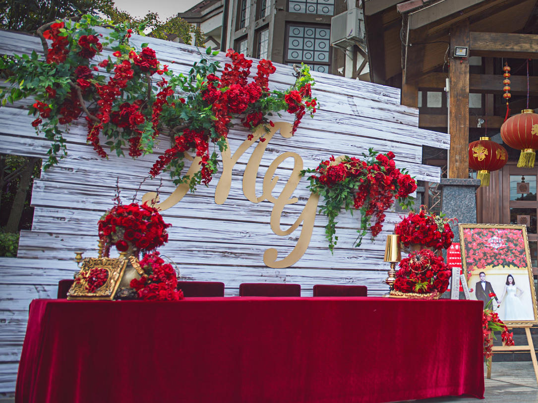 ATwedding︱红色婚礼 相拥