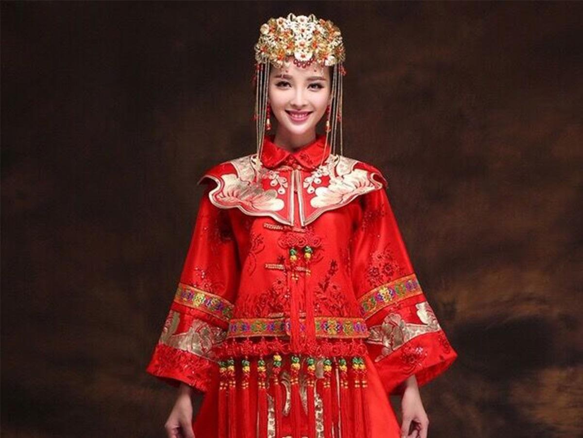 〖十光年〗纯手工中式秀禾服