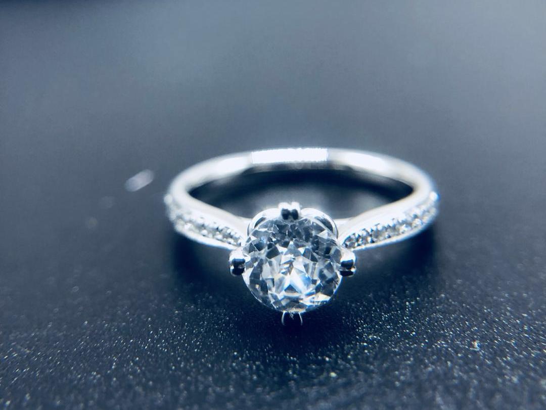 蒂维●斯特-【优雅】18K金钻戒     