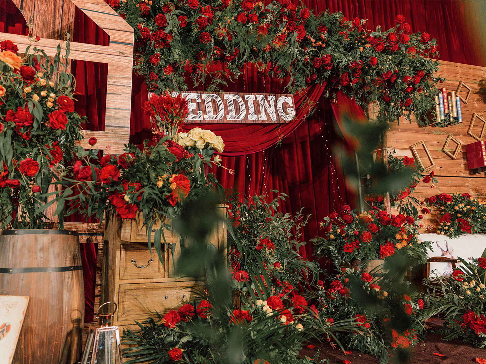 【木薇婚礼】红色复古个性婚礼