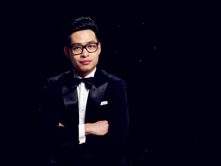 张晓峰-轻松幽默诙谐的主持风格