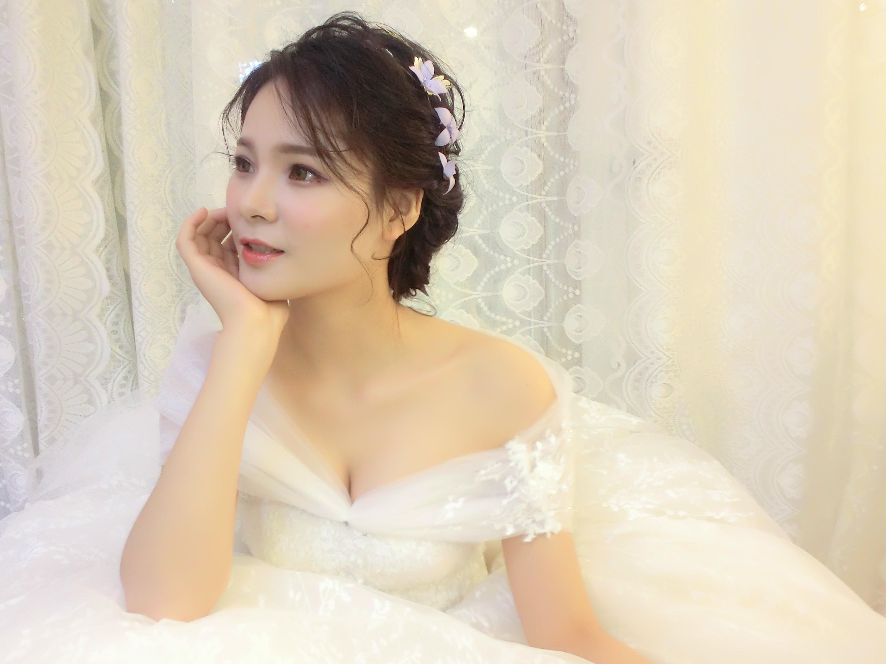 EnLove 经典婚纱A系列套餐（含跟妆）