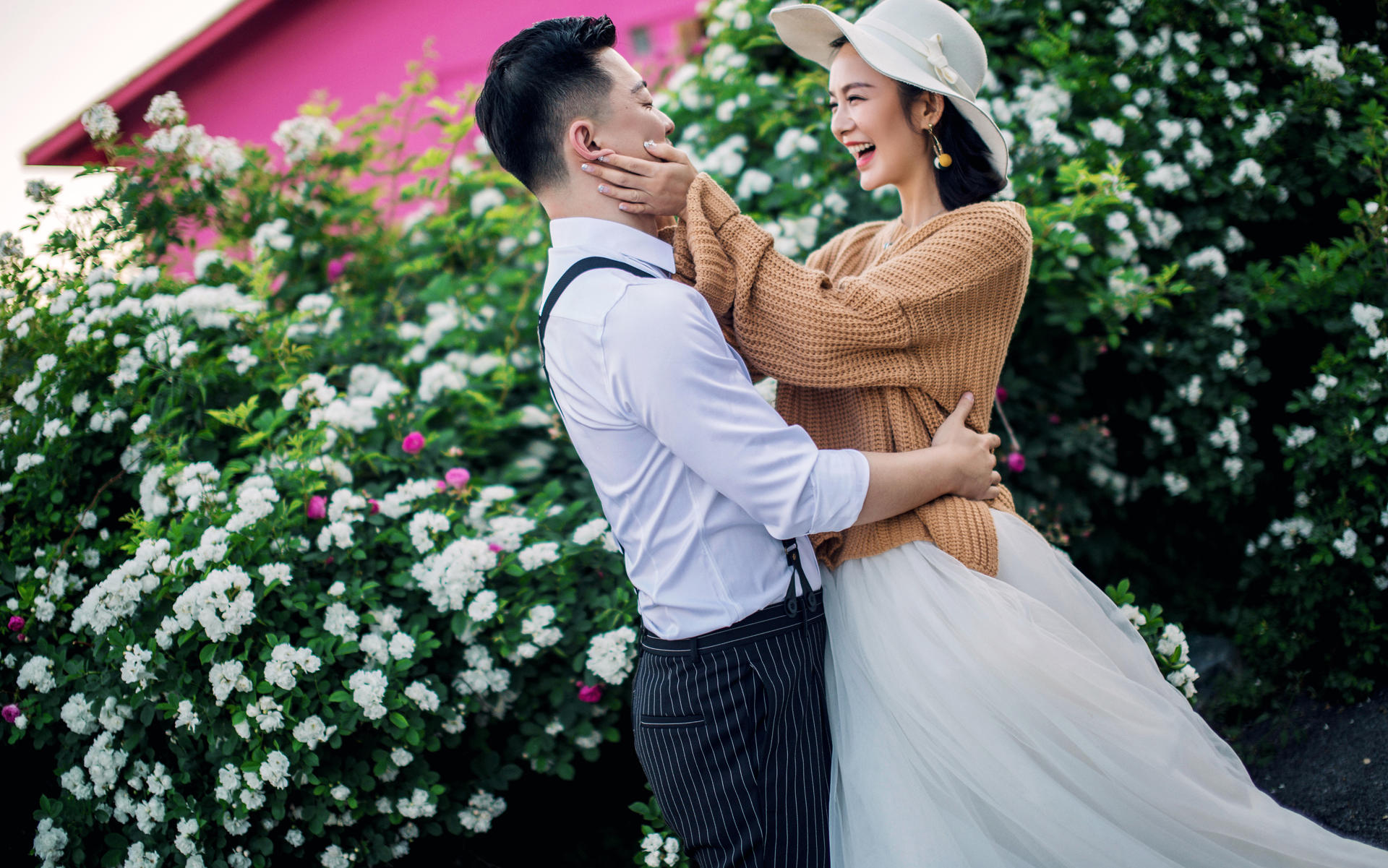 婚礼当日双机位摄影师摄像师资深主持人造型师快剪师