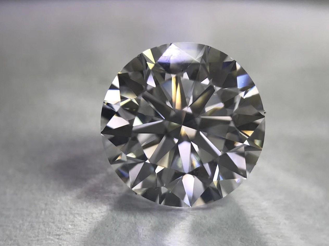 1.5克拉GIA裸钻D/VVS2/3EX/N无奶