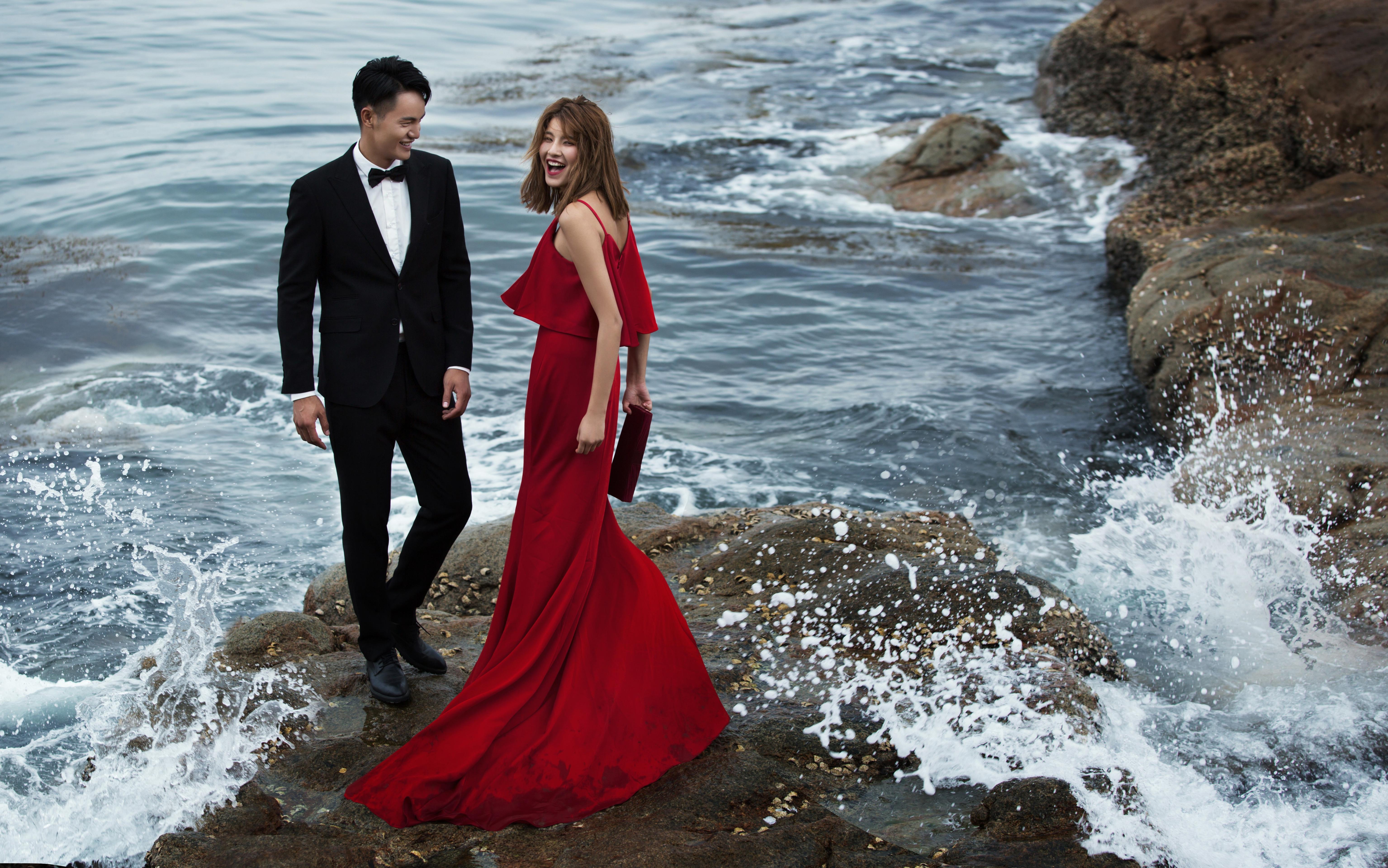 2019最新潮拍結(jié)婚登記照