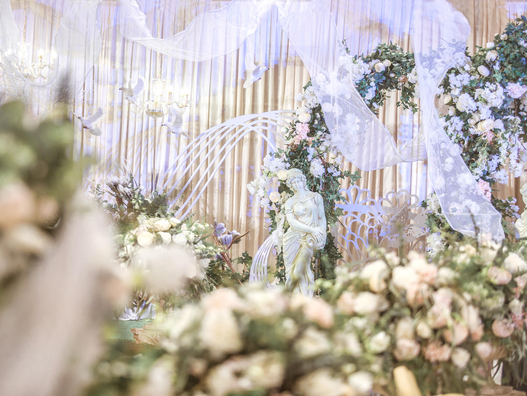 梦幻浅香槟主题婚礼《静谧花园》