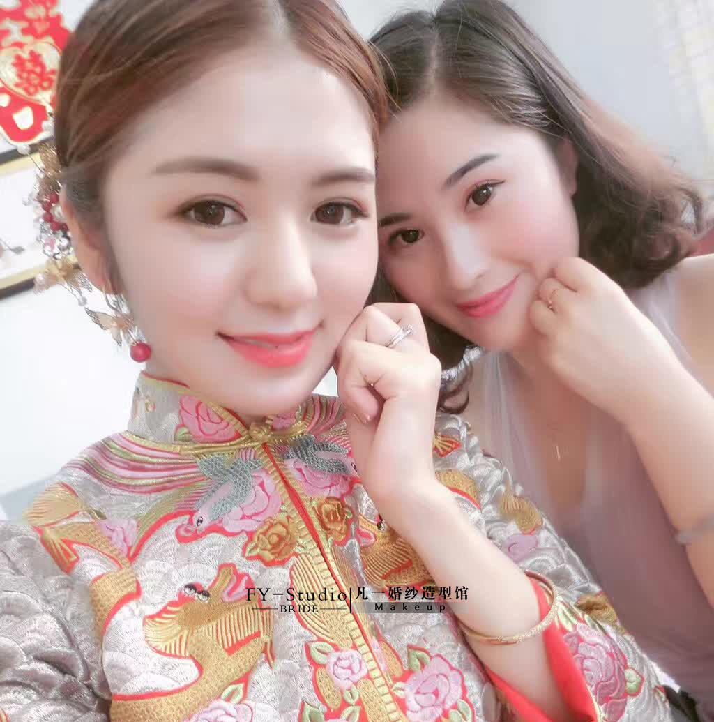 凡一【高端新娘造型】首席化妆师全天跟妆