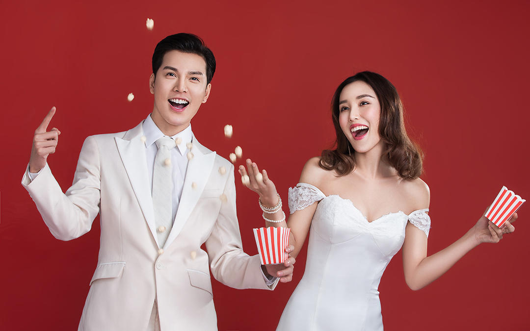 【致青春】五服五造+底片全送+婚纱礼服免费租借