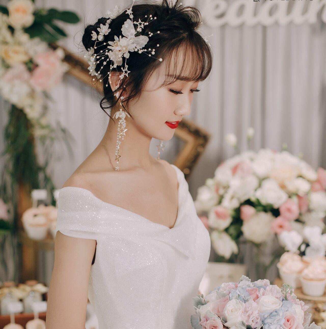 薇町婚纱高级造型师全程唯美简约妆容送妈妈妆