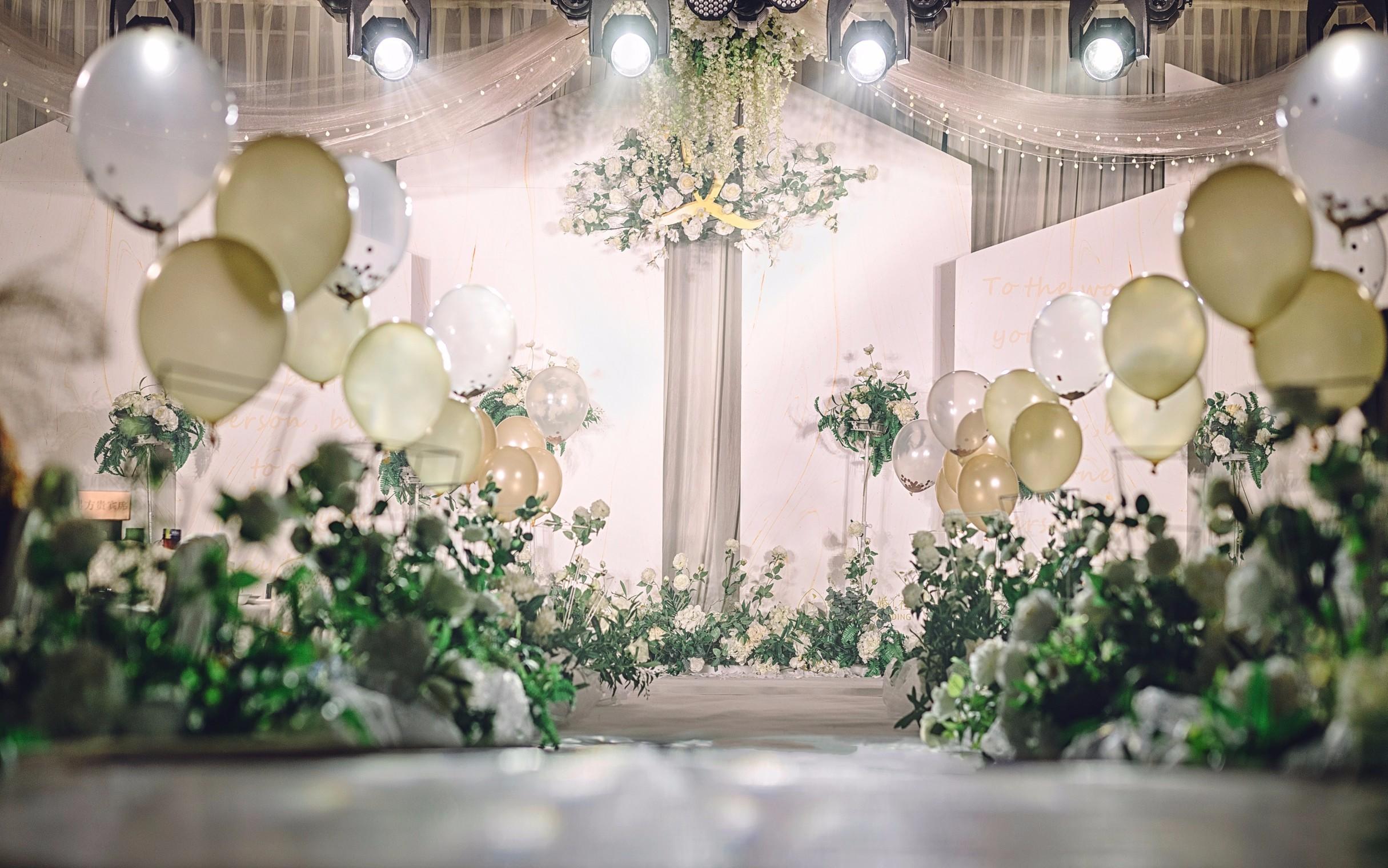 【小满婚礼】粉色梦幻风 司仪摄像摄影跟妆布置全包