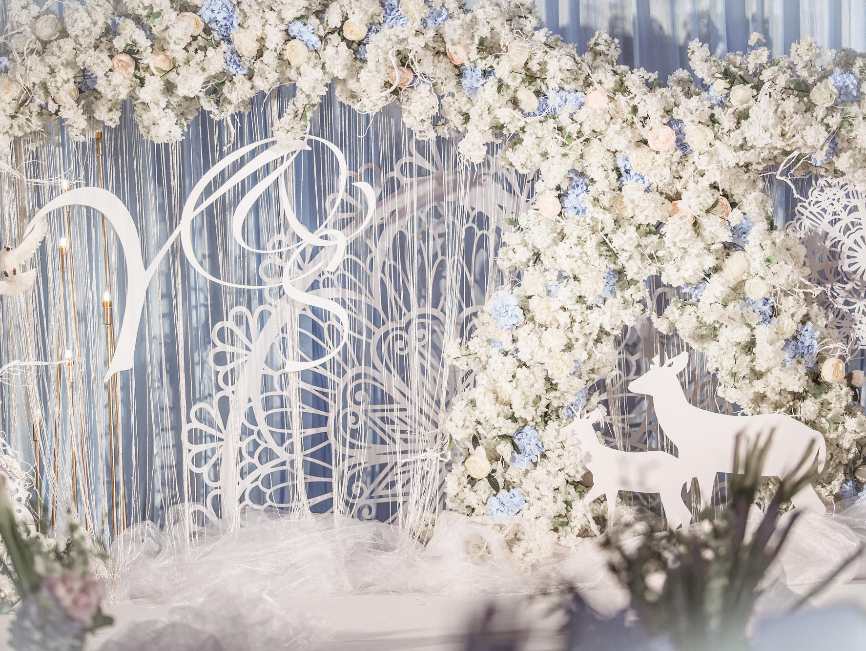 浅蓝色清新主题《天空之城》